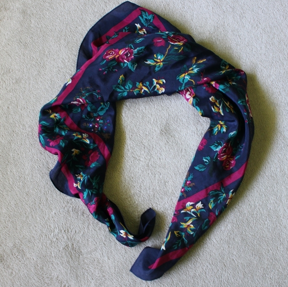 Vintage | Silk Floral Print Square Scarf Blue Teal Magenta - Picture 4 of 4